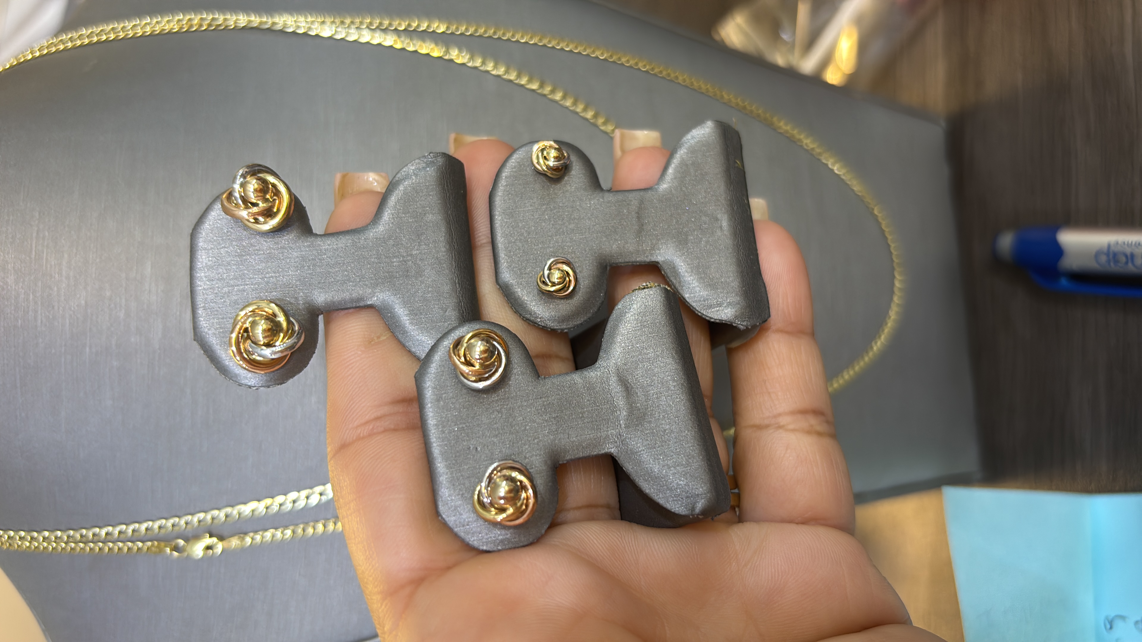 Aretes